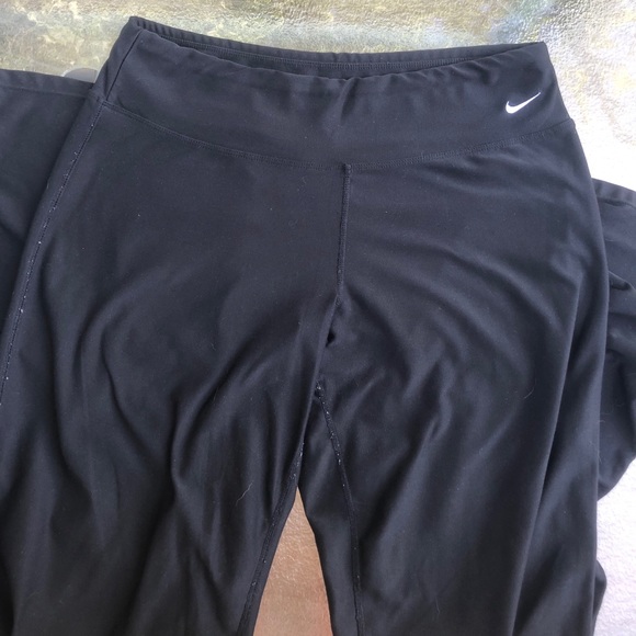 Nike Yoga Pants - Picture 3 of 5